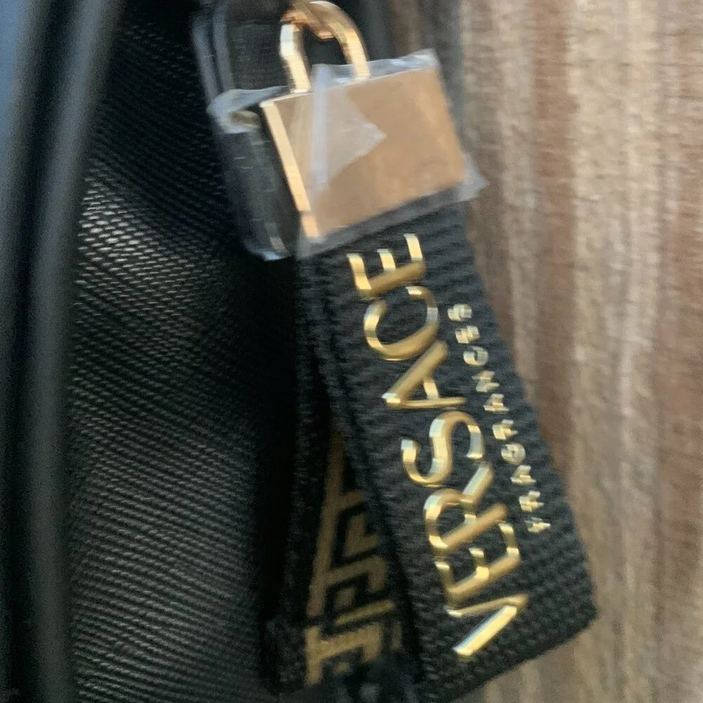 VERSACE Crossbody Perfume Cosmetic Clutch Bag Limited Edition NEW Black Gold - Picture 12 of 16
